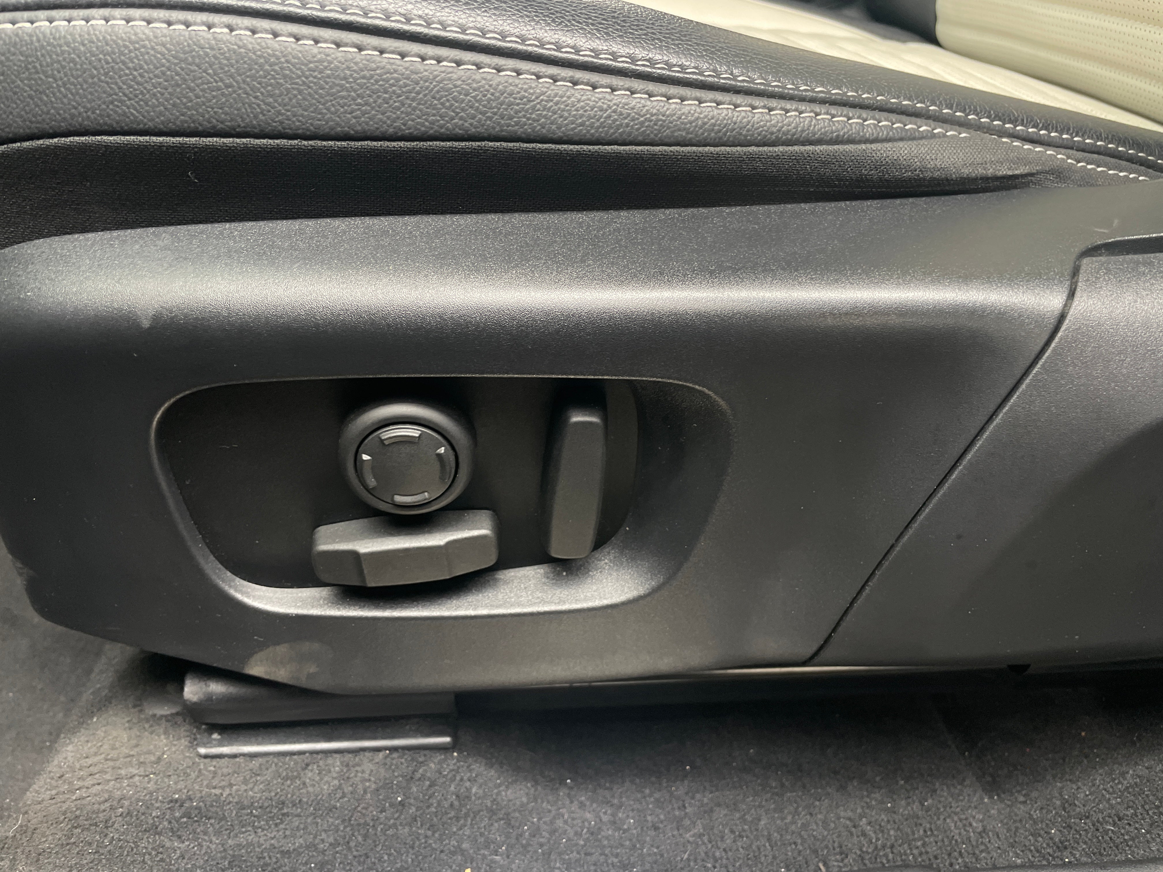 land rover discovery sport 2023 SALCT2FX7PH914299 image land rover discovery sport 2023 SALCT2FX7PH914299 image